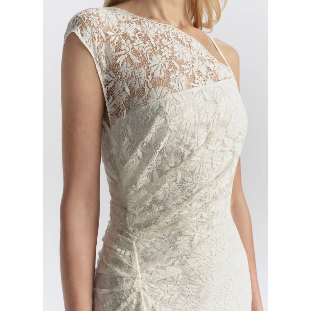 ALC Gia Lace Gown - Picture 2 of 12